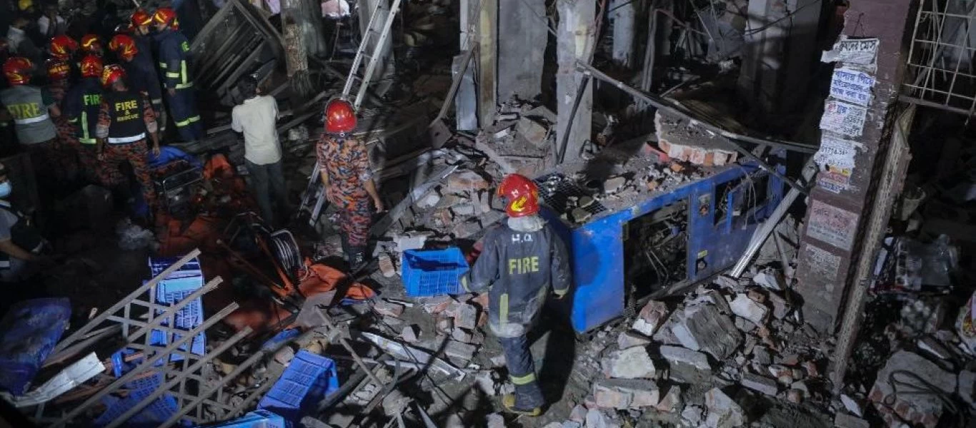 Έκρηξη σε κτίριο στο Μπαγκλαντές - Τουλάχιστον επτά νεκροί και 50 τραυματίες (βίντεο)